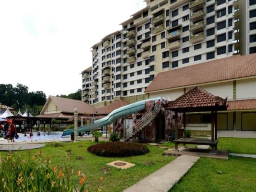 Puteri Beach Resort ポートディクソン エクステリア 写真