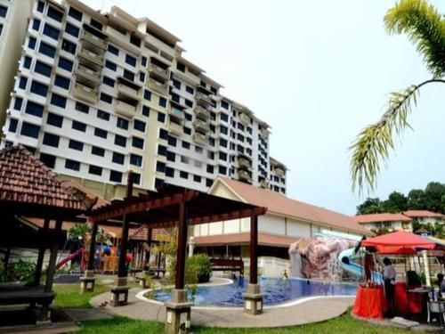 Puteri Beach Resort ポートディクソン エクステリア 写真